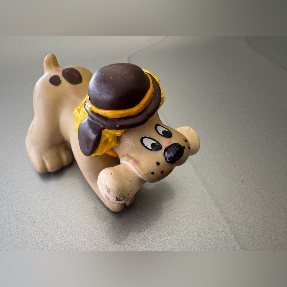 Vintage 1986 Tonka Pound Puppies PVC Dog Figure “Howler” Toy